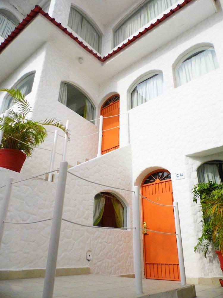 D'Cesar Hotel Acapulco Exterior photo